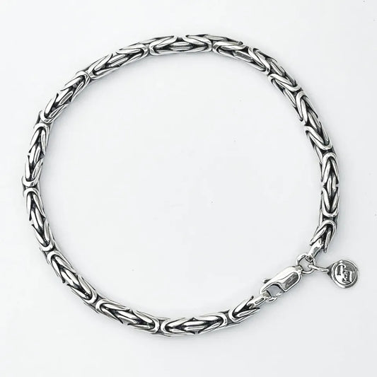 Bracciale unisex in argento 925: un gioiello versatile e senza tempo